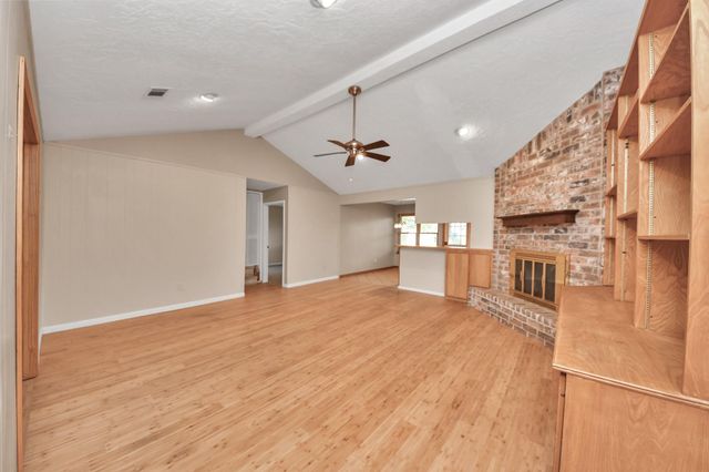 12122 Dorrance Lane, Meadows Place, TX 77477