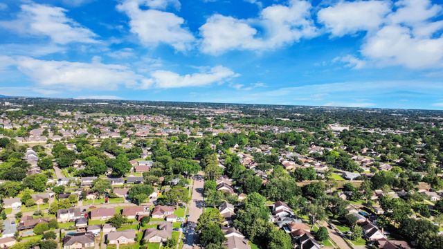 12122 Dorrance Lane, Meadows Place, TX 77477