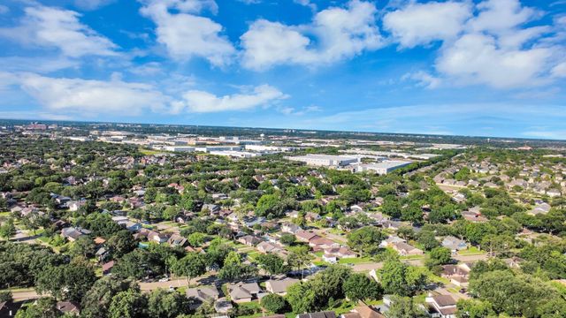 12122 Dorrance Lane, Meadows Place, TX 77477