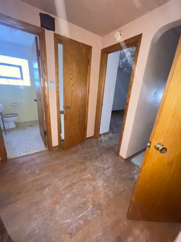 10209 S Vernon Avenue, Chicago, IL 60628