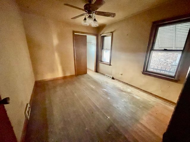 10209 S Vernon Avenue, Chicago, IL 60628