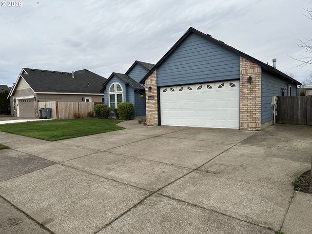1716 Se 10TH Pl, Canby, OR 97013