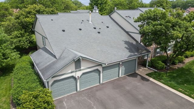 1575 Stonehill Court A, Wheaton, IL 60189