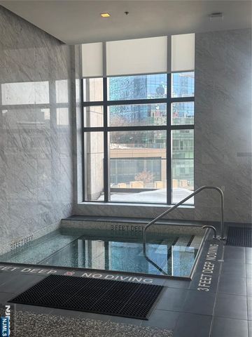 99 Hudson 5407, Jersey City, NJ 07302