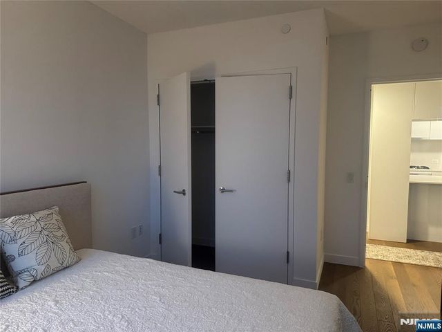 99 Hudson 5407, Jersey City, NJ 07302