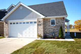 7421 Covington Place, Justice, IL 60458