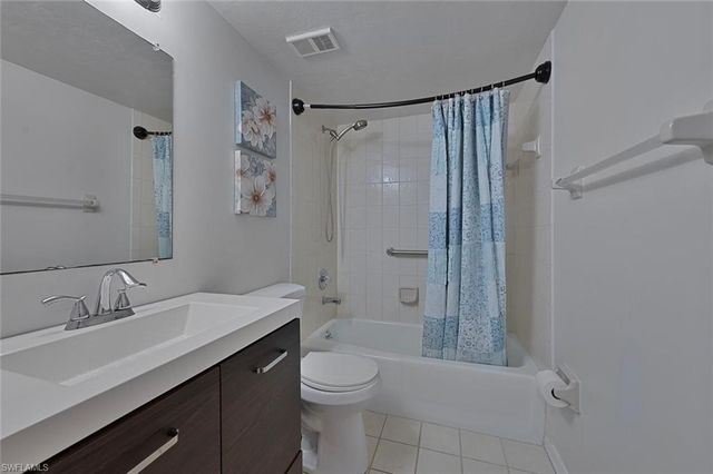 15161 Cedarwood LN # 1205, Naples, FL 34110