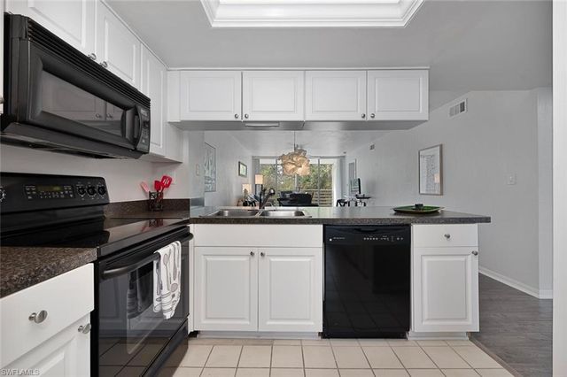 15161 Cedarwood LN # 1205, Naples, FL 34110