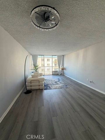 375 Atlantic Avenue 407, Long Beach, CA 90802