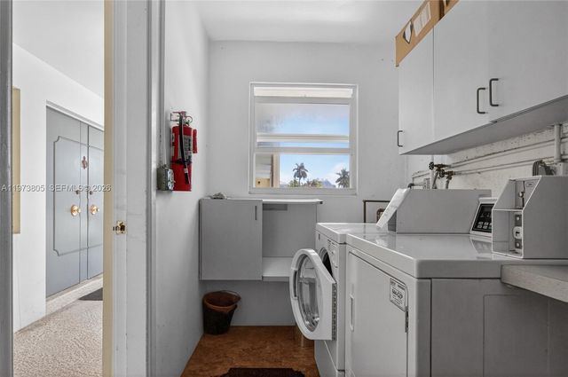 1308 Bayview Dr 2B, Fort Lauderdale, FL 33304