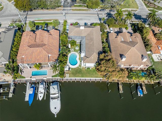 1308 Bayview Dr 2B, Fort Lauderdale, FL 33304