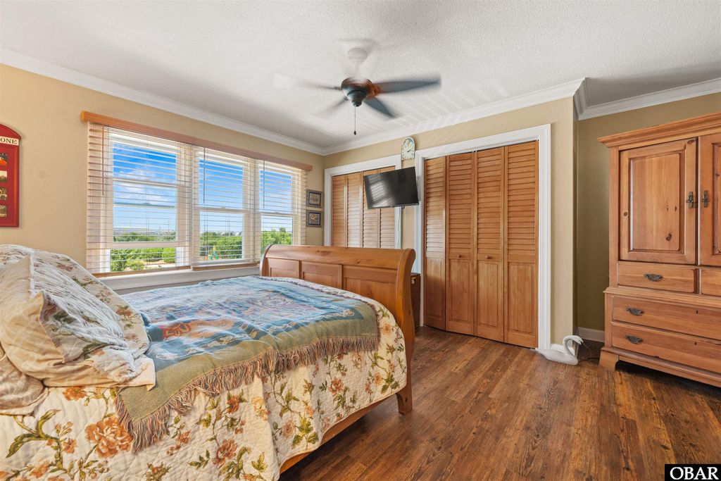 Image 20 of property listing at 101 Hillside Court, Nags Head, NC 27959