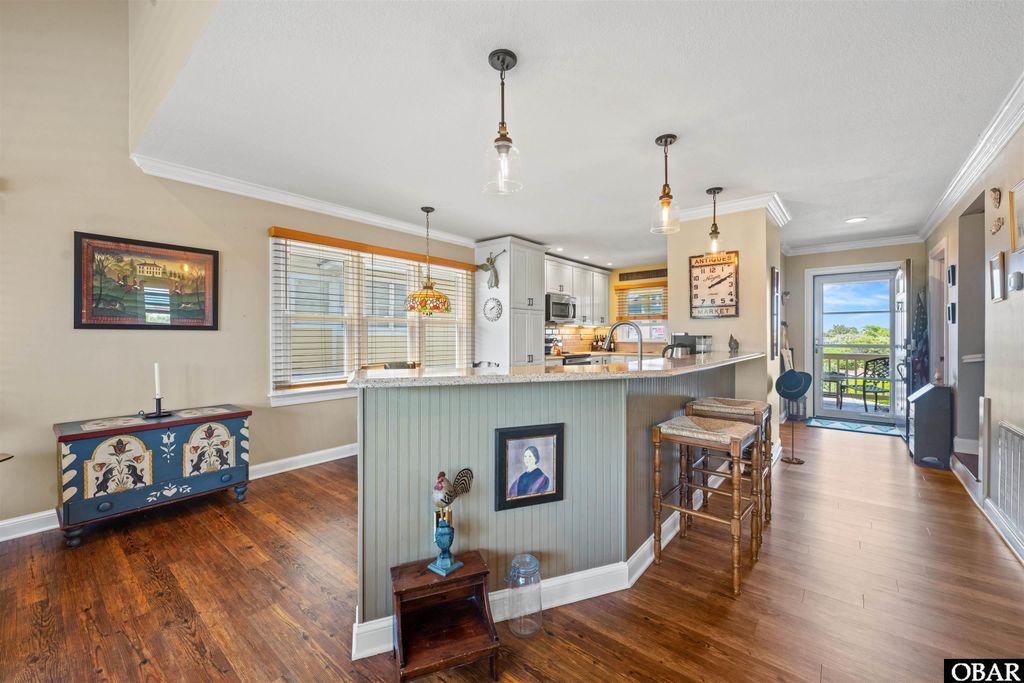 Image 4 of property listing at 101 Hillside Court, Nags Head, NC 27959