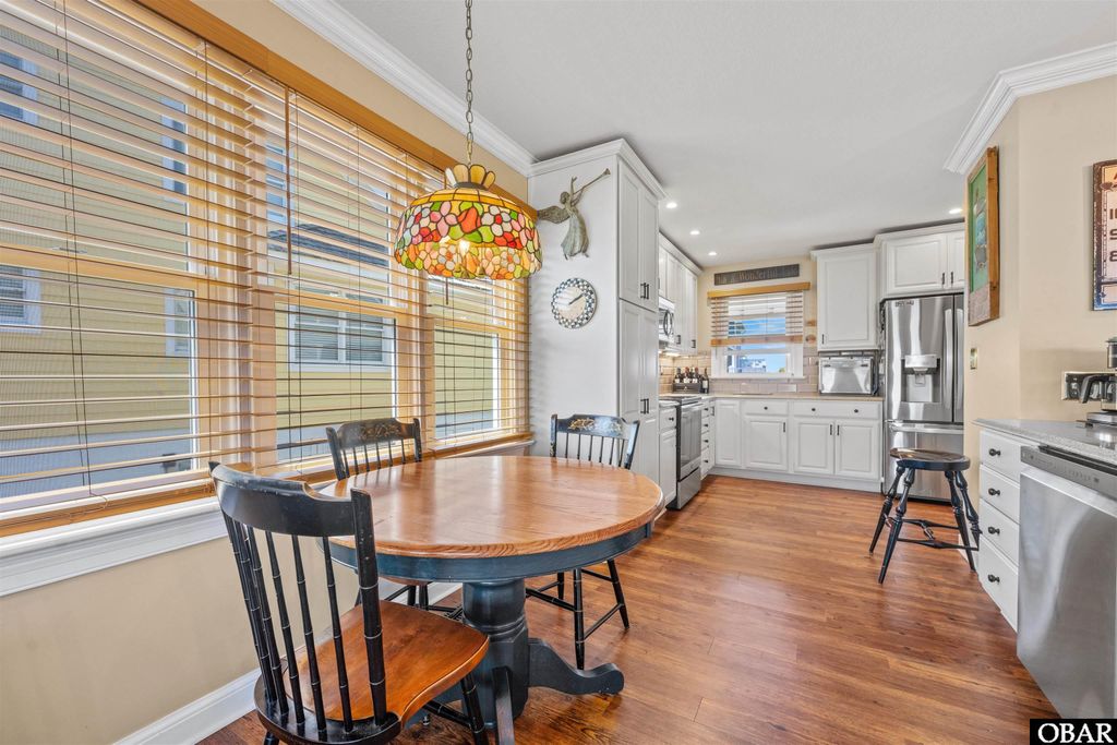 Image 5 of property listing at 101 Hillside Court, Nags Head, NC 27959
