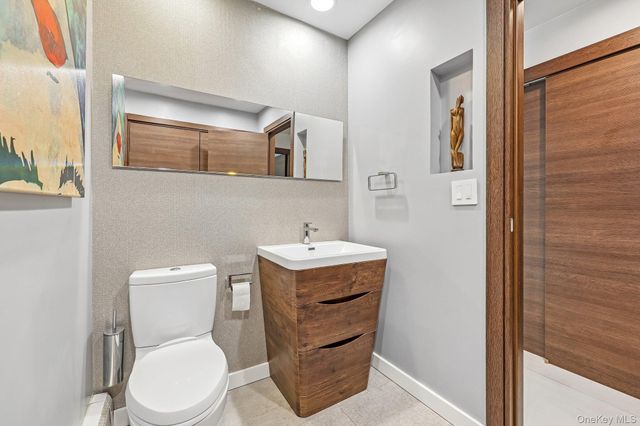 108 Bellows Lane, New City, NY 10956