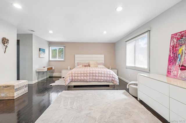 108 Bellows Lane, New City, NY 10956