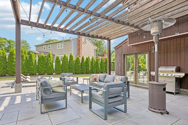 108 Bellows Lane, New City, NY 10956