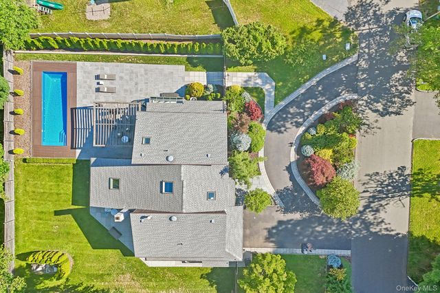 108 Bellows Lane, New City, NY 10956