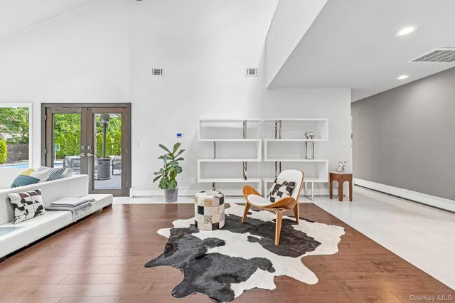 108 Bellows Lane, New City, NY 10956