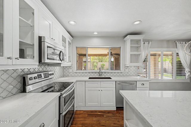 5615 W TONOPAH Drive, Glendale, AZ 85308