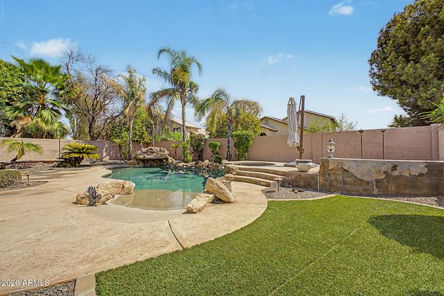 5615 W TONOPAH Drive, Glendale, AZ 85308