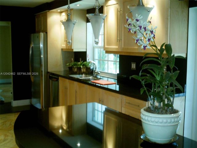 7240 SW 119th St, Pinecrest, FL 33156