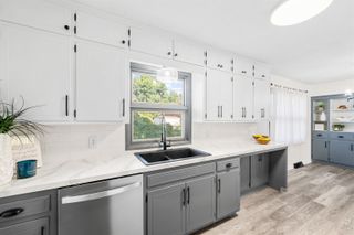 681 Starlight Dr, Salina, KS 67401