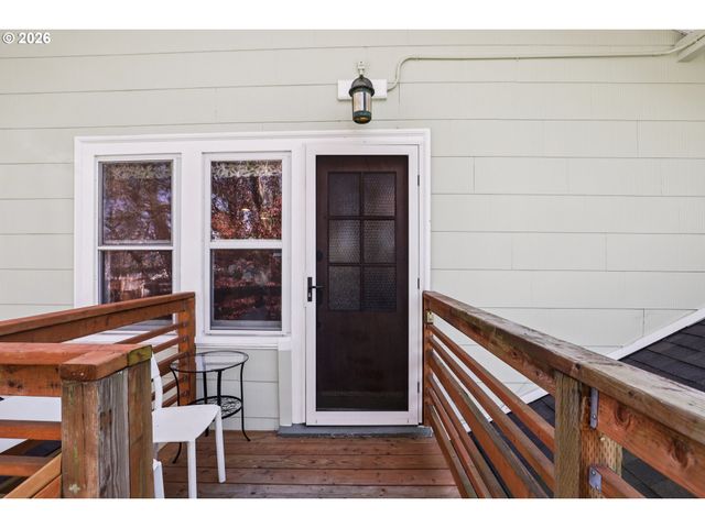 2456 Ne 7TH Ave, Portland, OR 97212