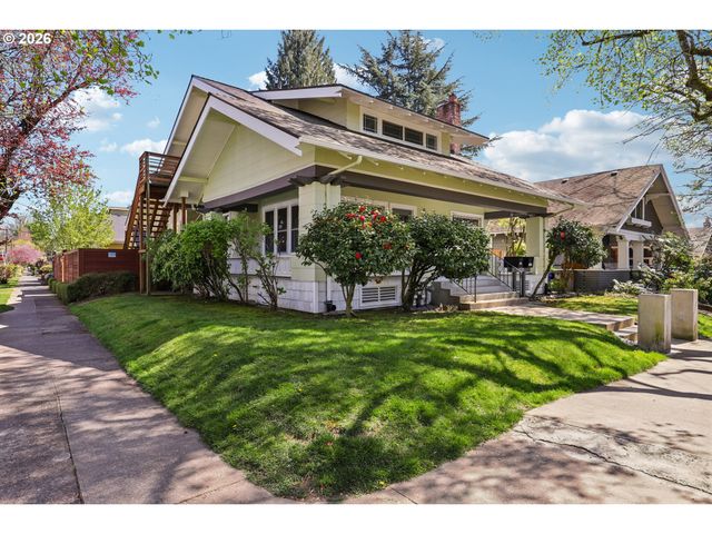 2456 Ne 7TH Ave, Portland, OR 97212