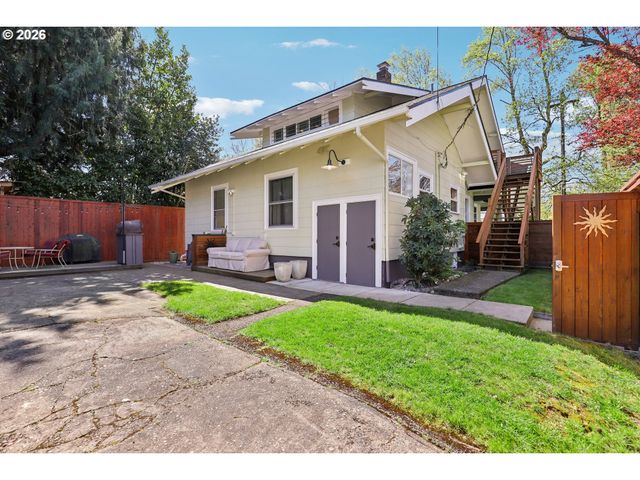 2456 Ne 7TH Ave, Portland, OR 97212
