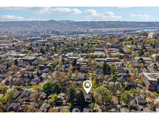 2456 Ne 7TH Ave, Portland, OR 97212