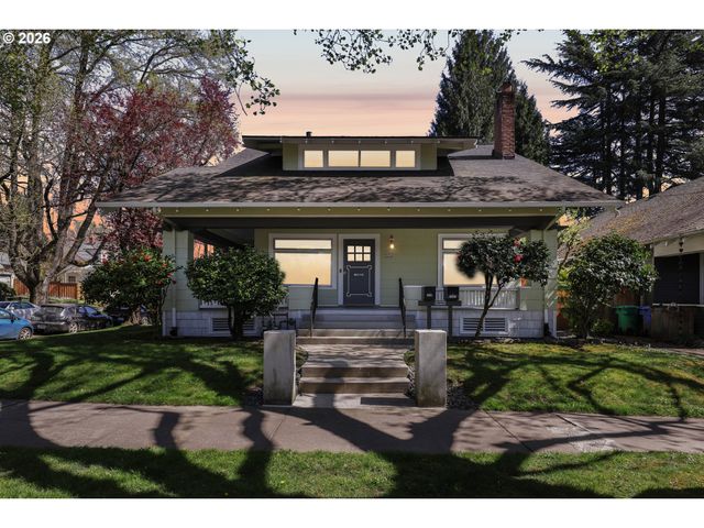 2456 Ne 7TH Ave, Portland, OR 97212