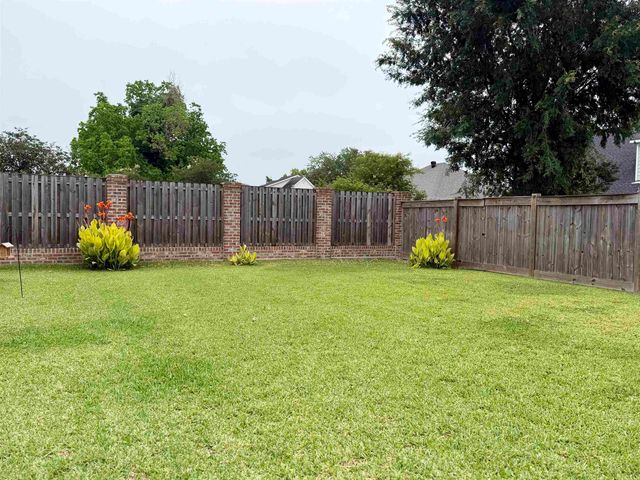 123 Rue St Courtney, Houma, LA 70360