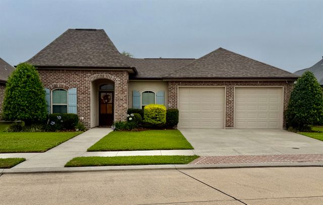 123 Rue St Courtney, Houma, LA 70360