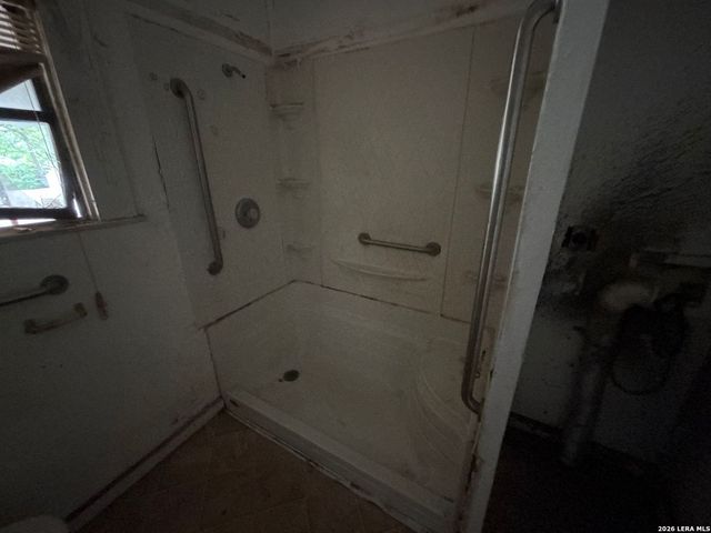 351 Barrett, San Antonio, TX 78225