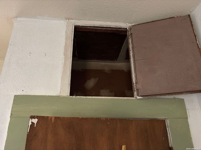 351 Barrett, San Antonio, TX 78225