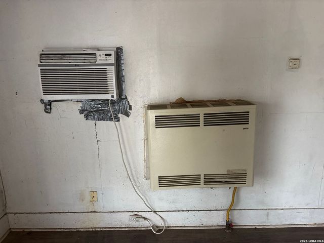 351 Barrett, San Antonio, TX 78225