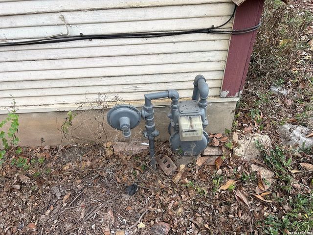 351 Barrett, San Antonio, TX 78225