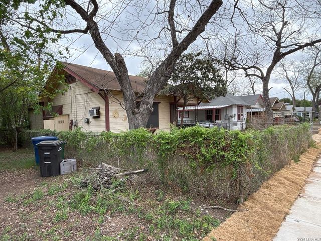 351 Barrett, San Antonio, TX 78225