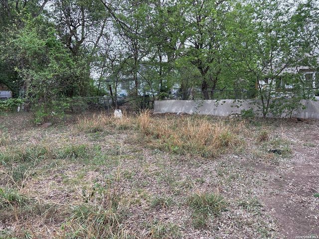 351 Barrett, San Antonio, TX 78225