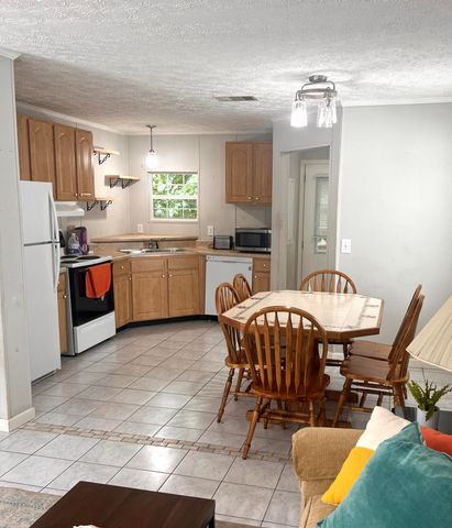 991 Rochelle Avenue, Charleston, SC 29407