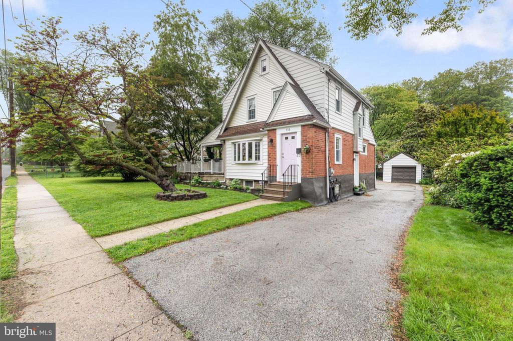 715 NAYLORS RUN ROAD, Havertown, PA 19083