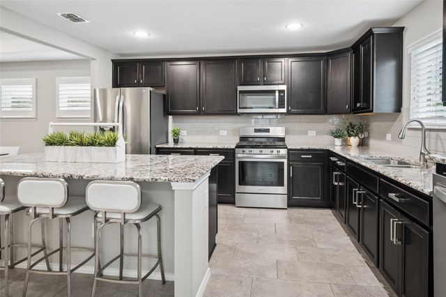 2054 Marsh Point Drive, Frisco, TX 75036