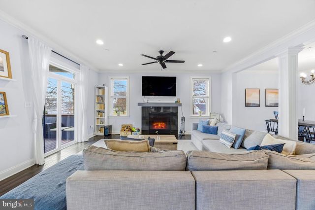 3628 BAY DR, Baltimore, MD 21220