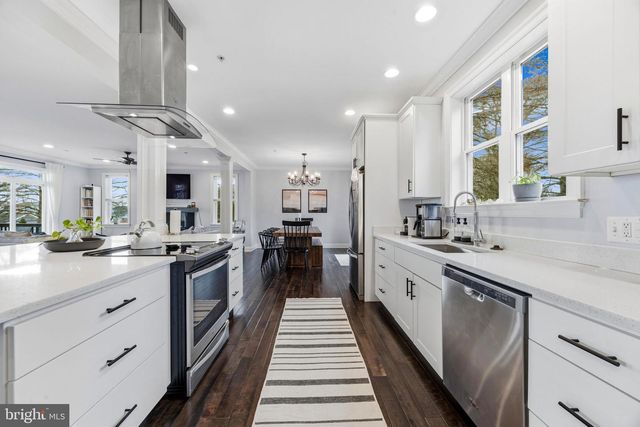 3628 BAY DR, Baltimore, MD 21220