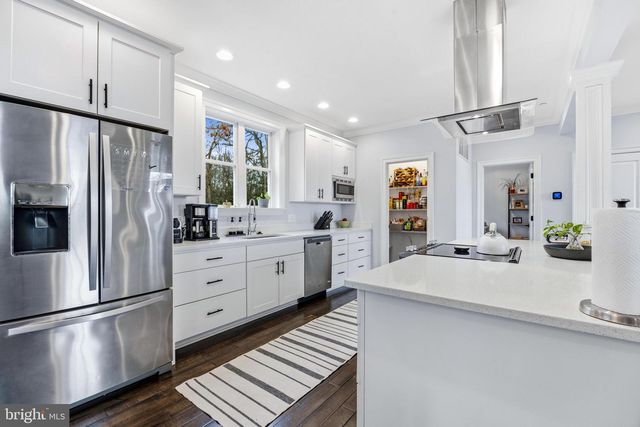 3628 BAY DR, Baltimore, MD 21220