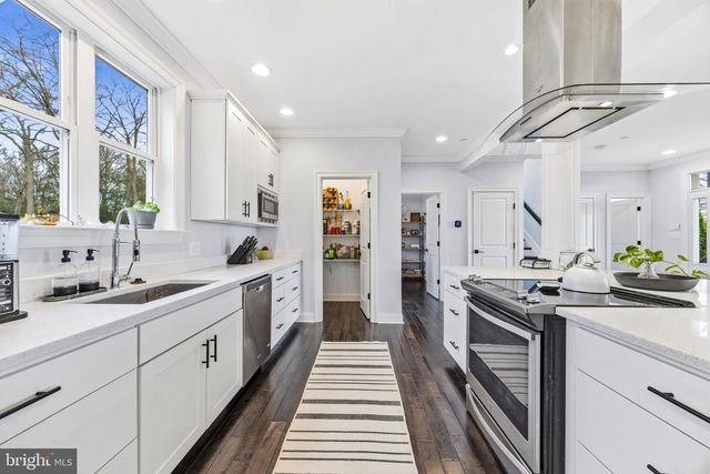 3628 BAY DR, Baltimore, MD 21220