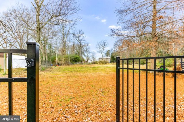 3628 BAY DR, Baltimore, MD 21220