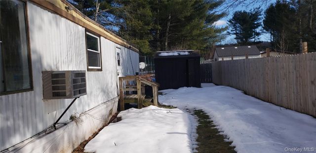 112 Cambridge Cirlcle, Loch Sheldrake, NY 12759