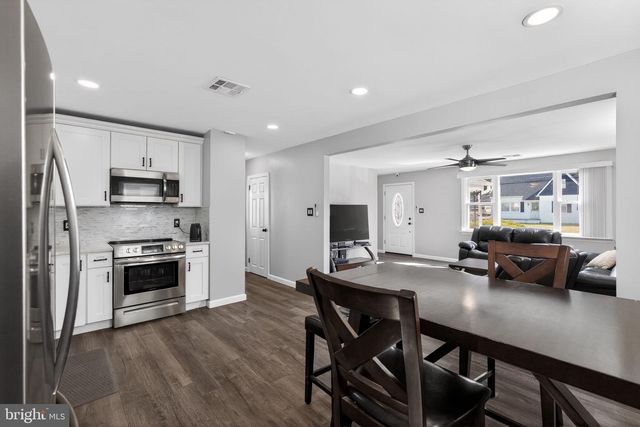 110 MCCORMICK AVE, Ridley Park, PA 19078